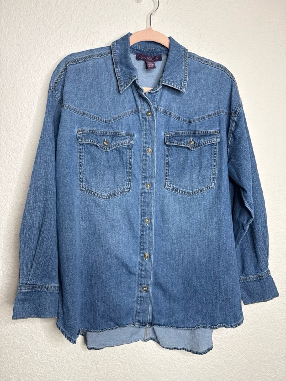 Gloria Vanderbilt Women's Denim Button-Down Shirt Size M Oversized Relaxed Fit